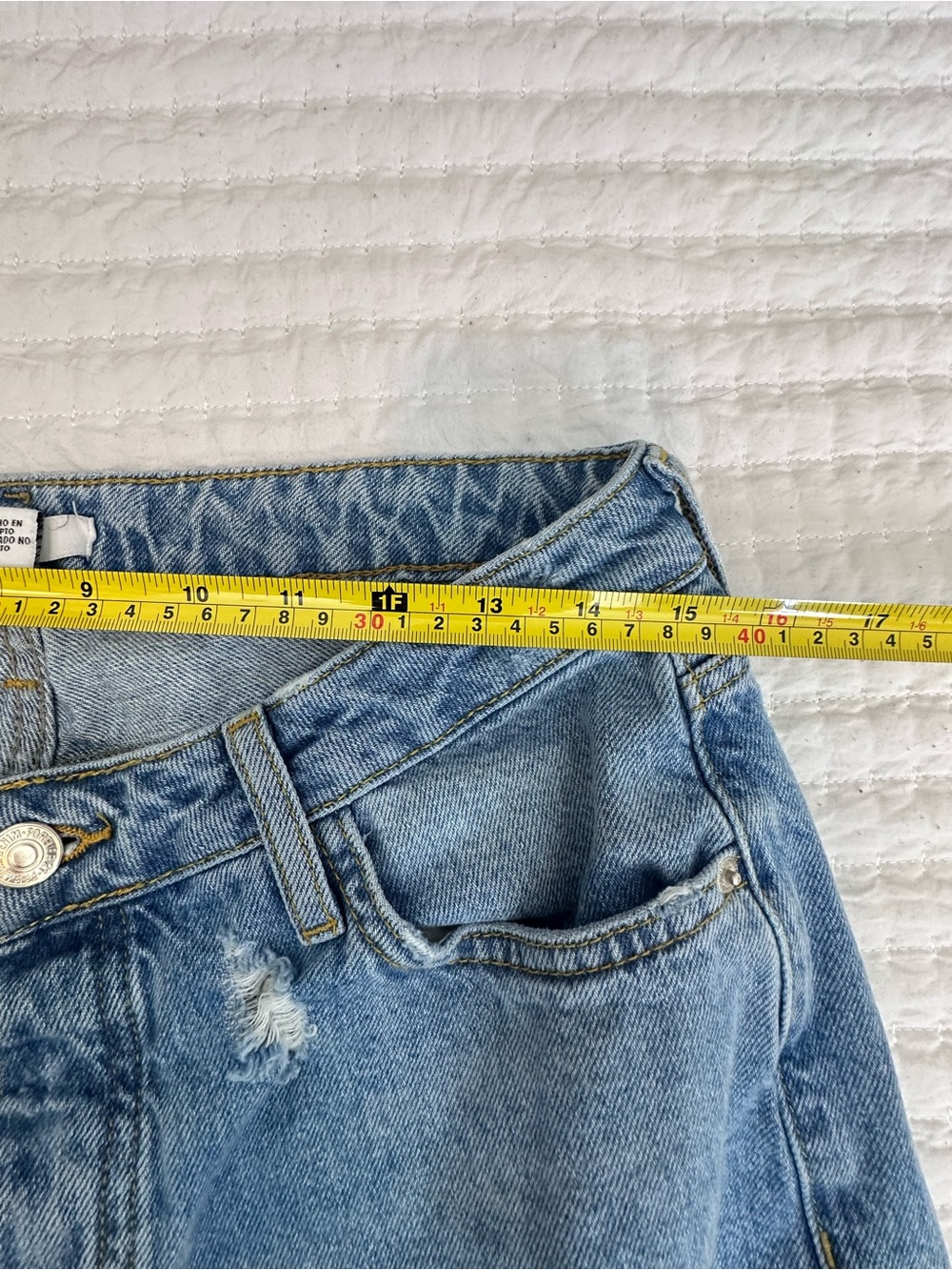 Forever 21 Wide Leg Distressed Destroyed Jeans Size 26 inseam 31” - Picture 5 of 6
